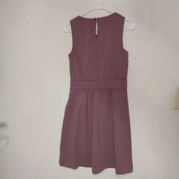 Banana Republic sleeveless purple lilac dress dress size 4 - Picture 3 of 3